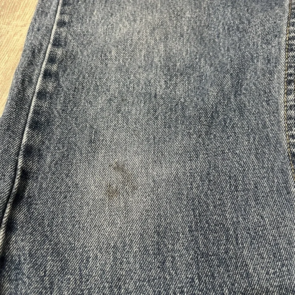 Levi's 505 Straight Leg Men's Worn Medium Wash Mid Rise Jeans‎ 36x29